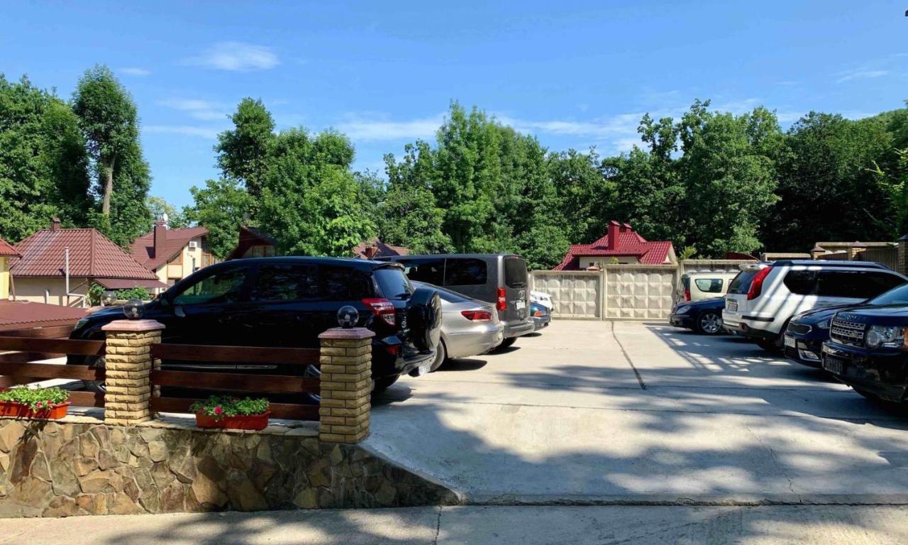 Вілія Hotel Lomacineţi Eksteriør billede