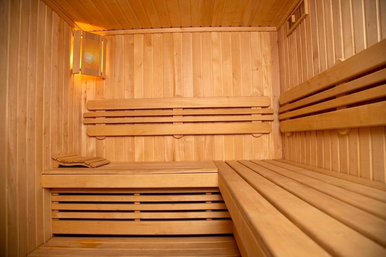 Вілія Hotel Lomacineţi Eksteriør billede