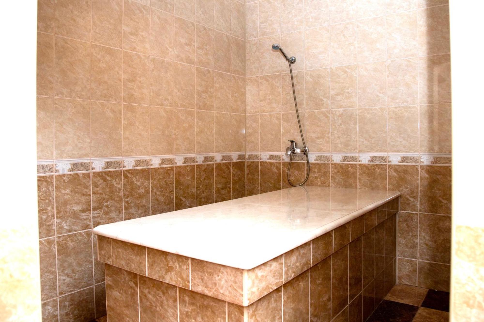 Вілія Hotel Lomacineţi Eksteriør billede
