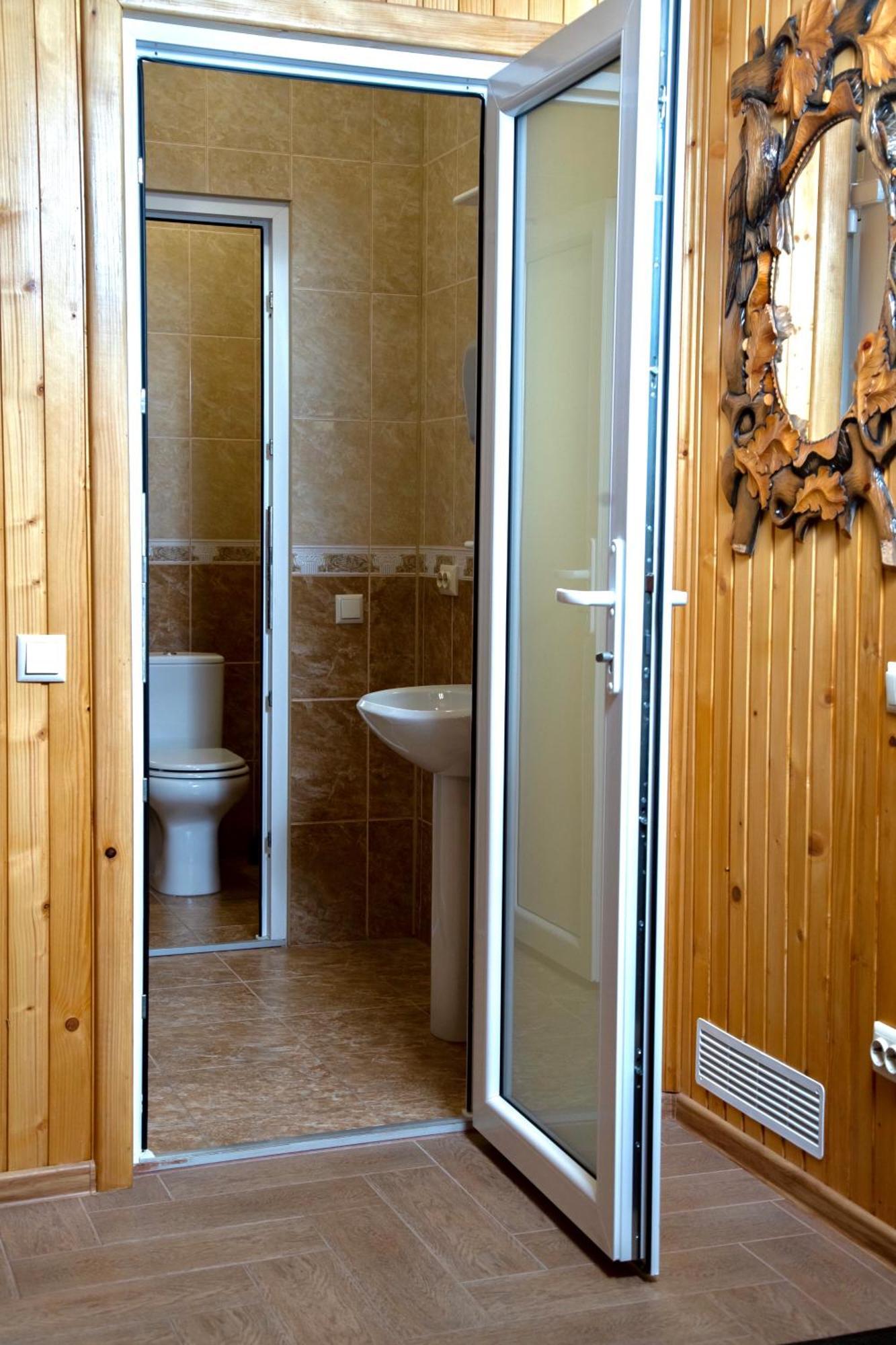 Вілія Hotel Lomacineţi Eksteriør billede