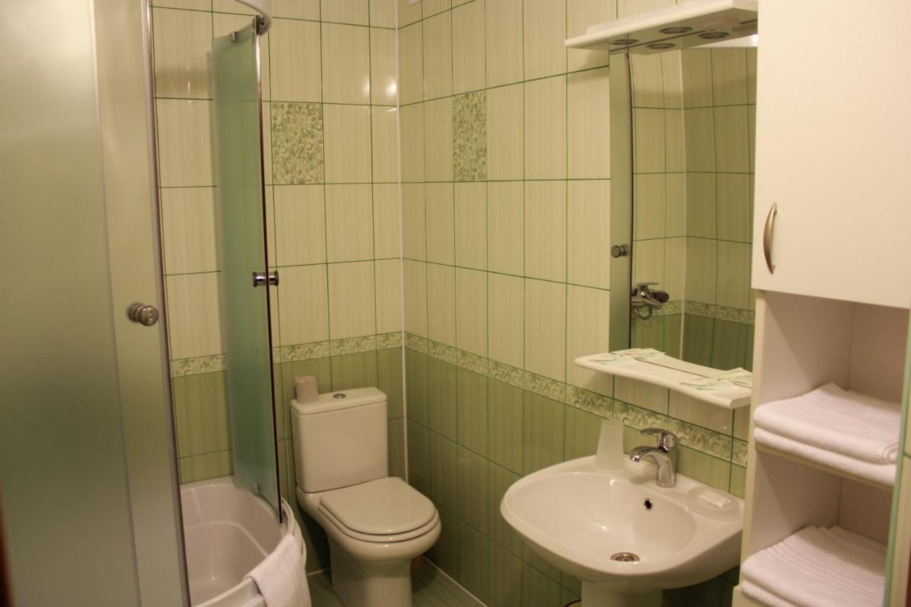 Вілія Hotel Lomacineţi Eksteriør billede